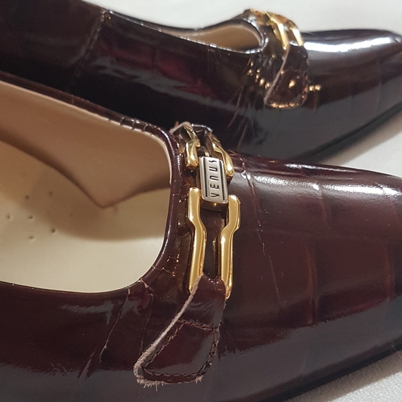 Venus Shoes - Picture 14 of 16